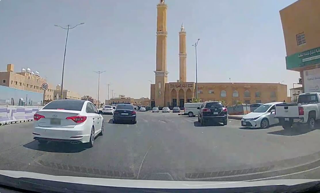 لقطات من كاميرا السيارة