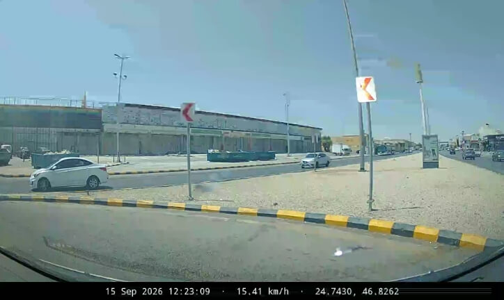 لقطات من كاميرا السيارة الخاصة بالرحلة قيد المراجعة